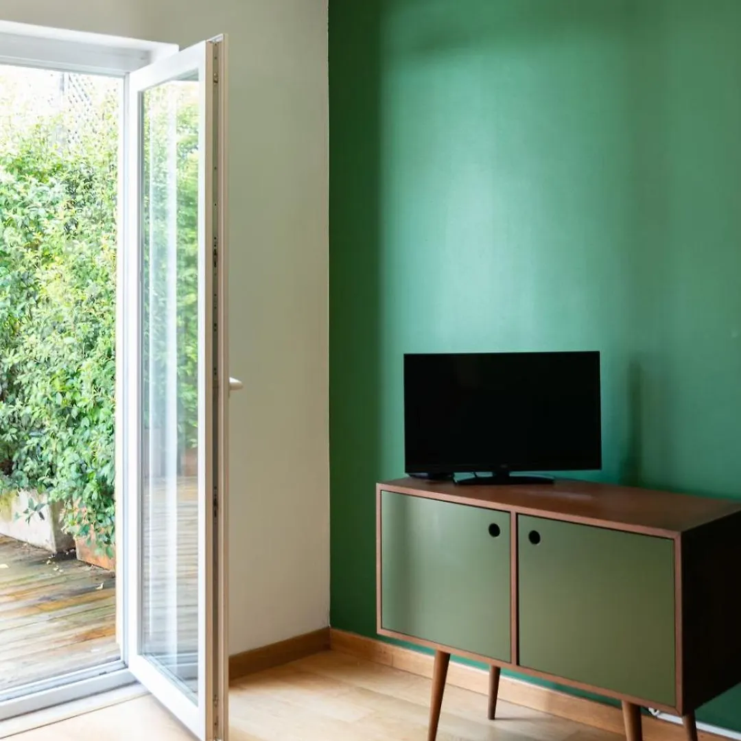 Gorgeous Rooftop 2-Bed Apt 250M To Intendente Sq Lisboa Apartman