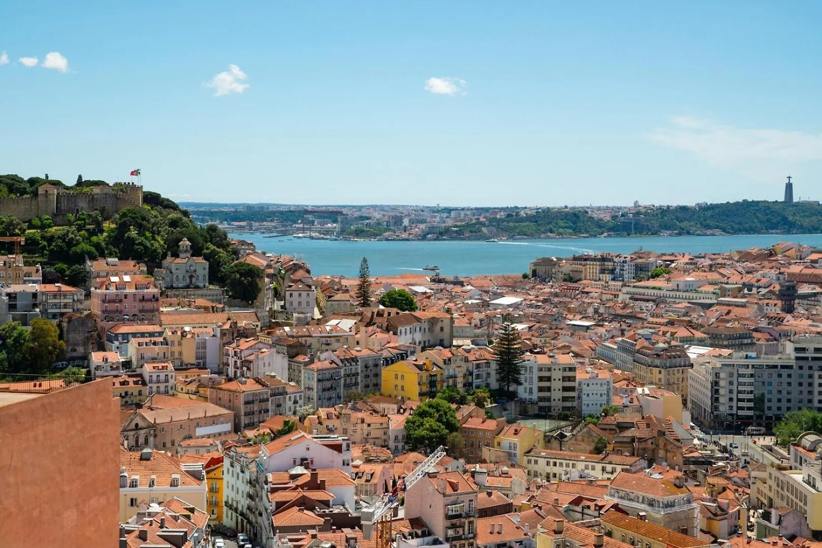 Gorgeous Rooftop 2-Bed Apt 250M To Intendente Sq Lisboa 0*,